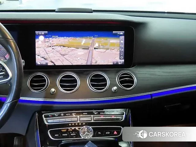 Mercedes-Benz E-Class W213 2020 Черный из Кореи, фото 2