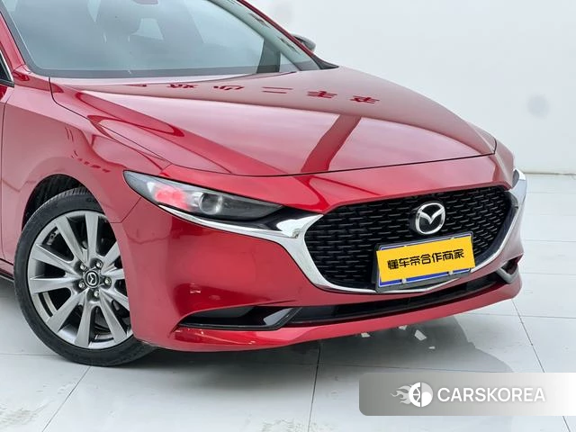 Mazda 3 Angkesaila 2023 Красный из Китая, фото 2