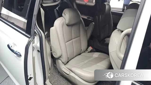 Kia The New Carnival 2019 Белый из Кореи, фото 2