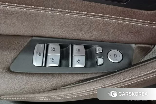 BMW 5 series 2022 Черный из Китая, фото 2