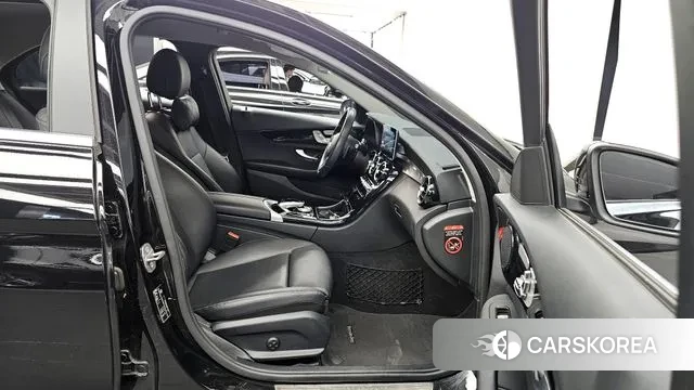 Mercedes-Benz C-Class W205 2020 Черный из Кореи, фото 2