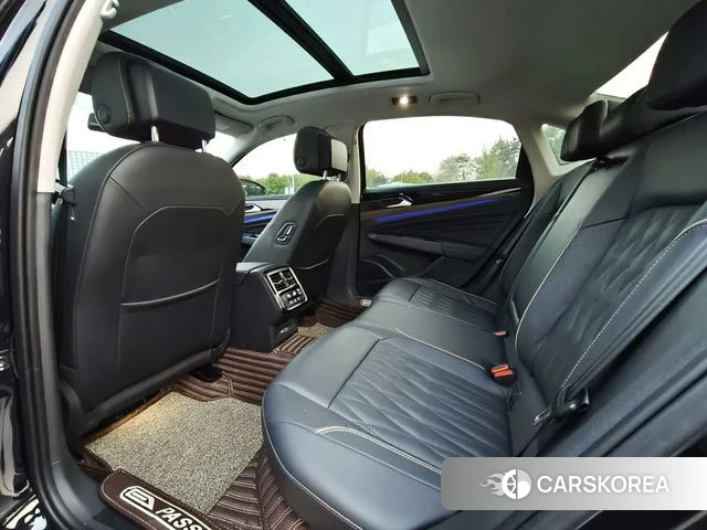 Volkswagen Passat 2021 Черный из Китая, фото 2