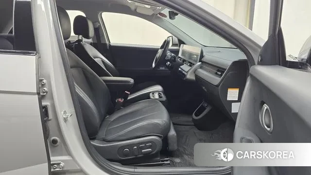 Hyundai Ionic 5 2022 Серебристо-серый из Кореи, фото 2