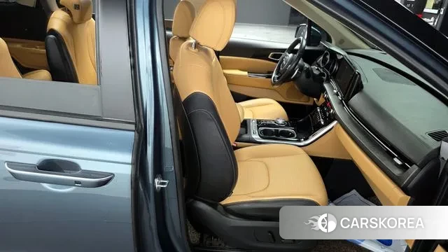 Kia Carnival 4th generation 2022 Небесно-голубой из Кореи, фото 2