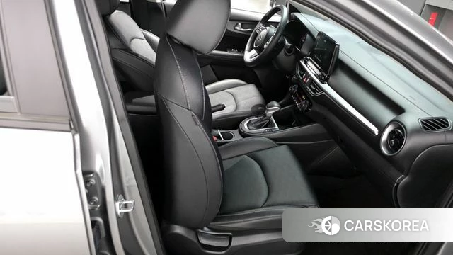 Kia Come New K3 2021 Серый из Кореи, фото 2