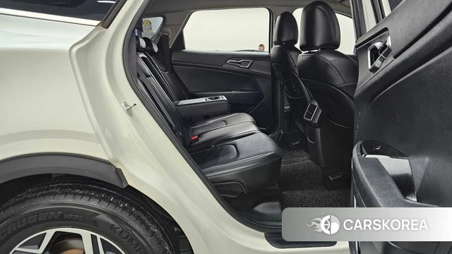 Kia Sportage 5th Generation 2024 Белый из Кореи, фото 2