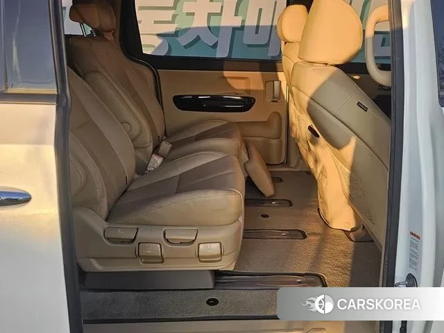 Kia The New Carnival 2018 Белый из Кореи, фото 2