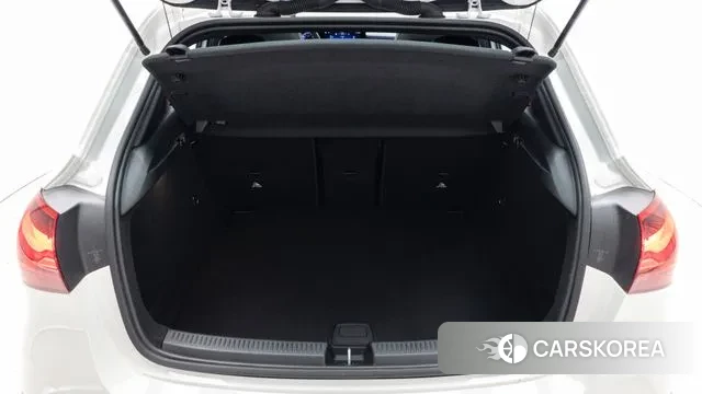 Mercedes-Benz A-Class W177 2025 Белый из Кореи, фото 2