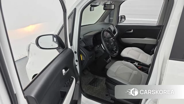 Kia The New Kia Ray EV 2023 Белый из Кореи, фото 2