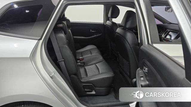 Kia The New Carens 2018 Серебряный из Кореи, фото 2