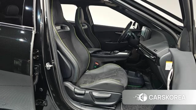 Kia EV6 2023 Черный из Кореи, фото 2