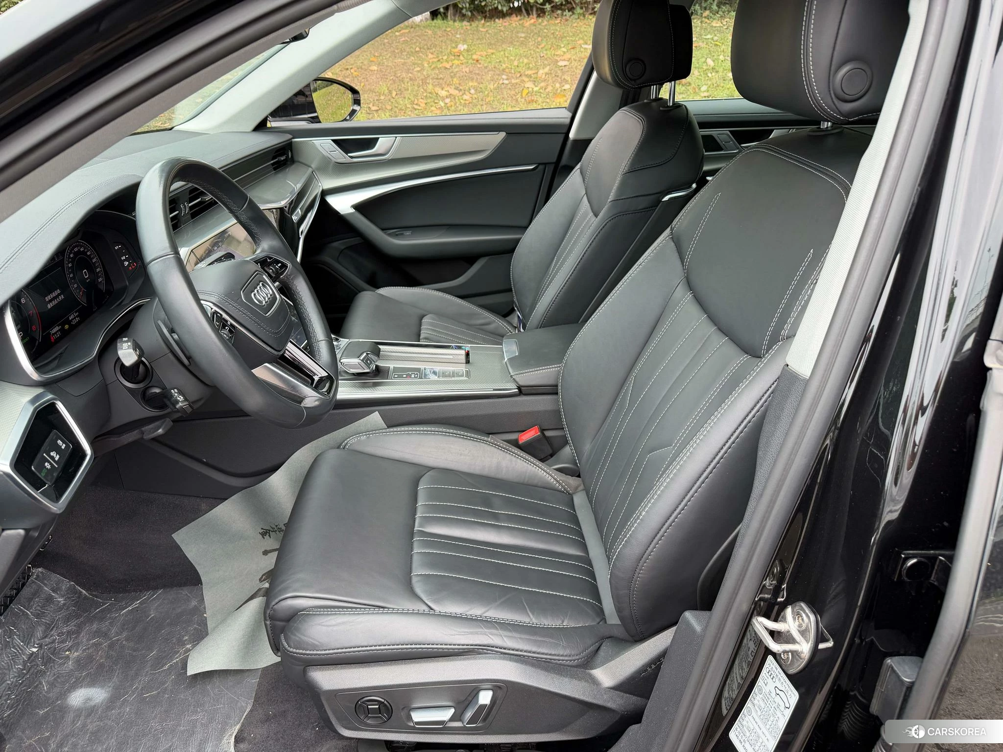Audi A6L 2022 Черный из Китая, фото 2