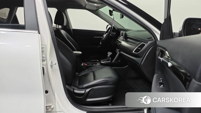 Kia Seltos 2021 Белый из Кореи, фото 2