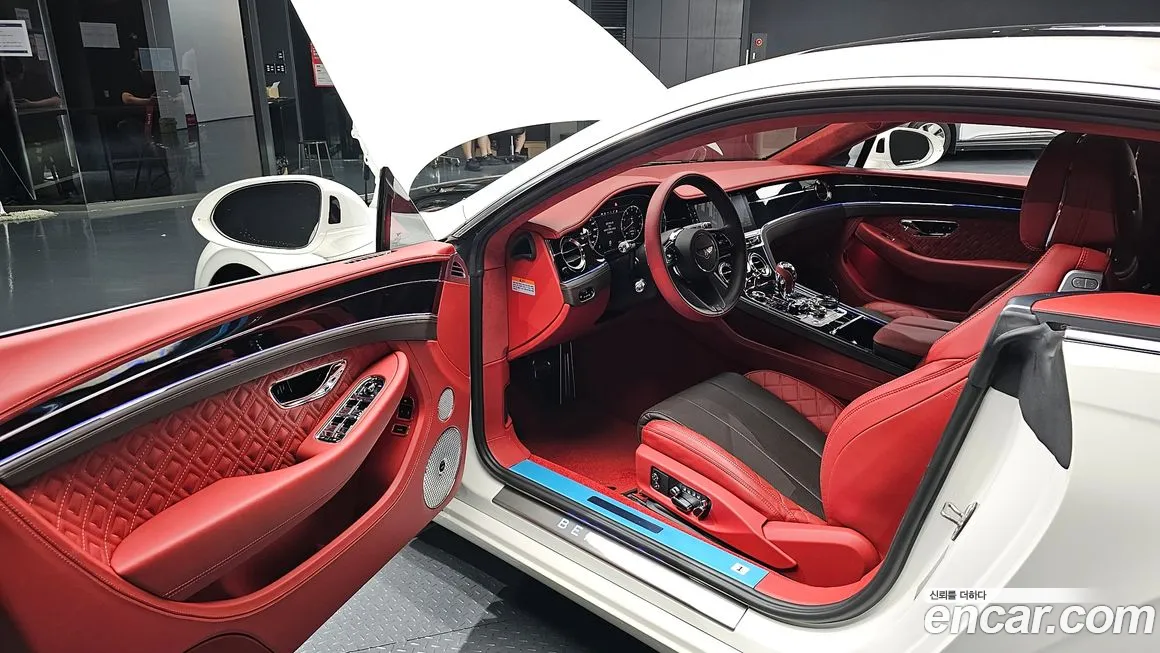 Bentley Continental GT 3rd Generation 2021 Белый из Кореи, фото 2