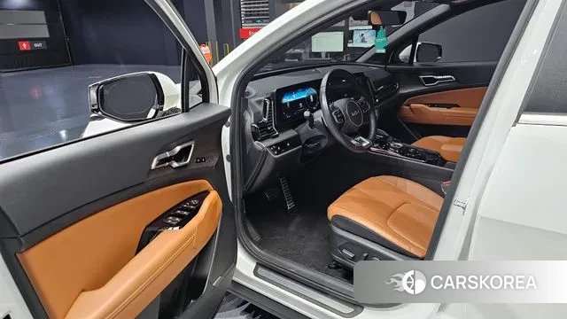 Kia Sportage 5th Generation 2023 Белый из Кореи, фото 2