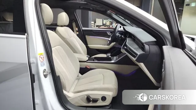 Audi A6 (C8) 2023 Белый из Кореи, фото 2