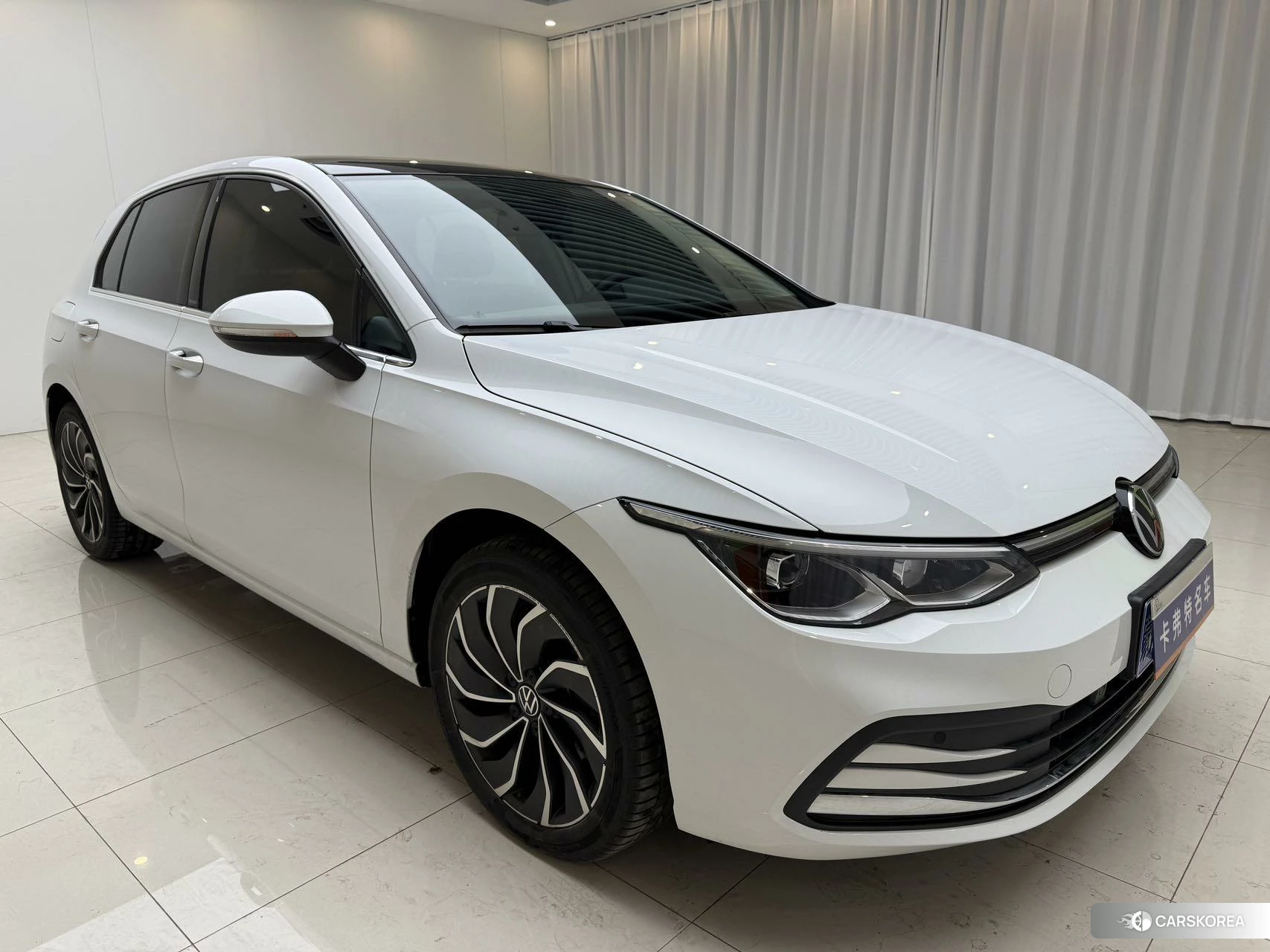 Volkswagen Golf 2020 Белый из Китая, фото 2