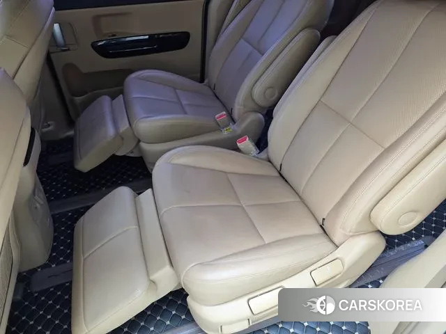 Kia The New Carnival 2018 Черный из Кореи, фото 2