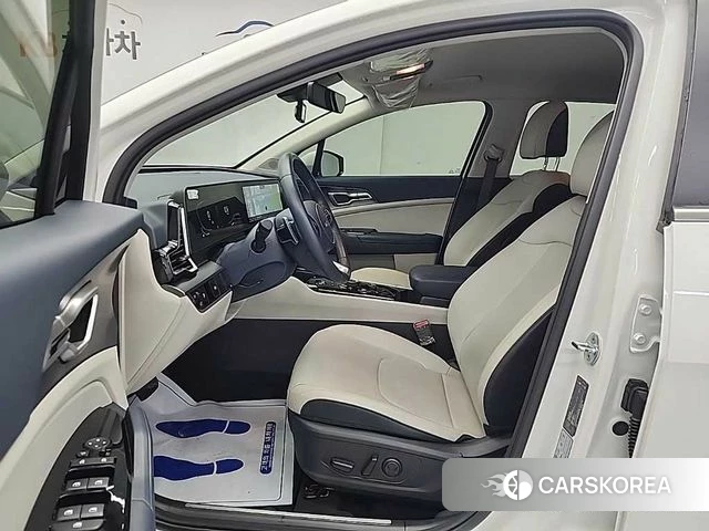 Kia Sportage 5th Generation 2022 Белый из Кореи, фото 2