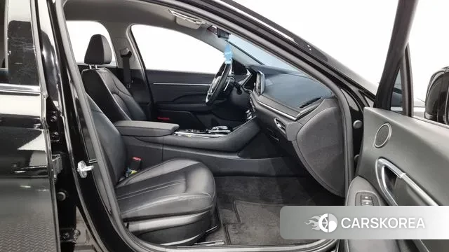 Hyundai Sonata (DN8) 2021 Черный из Кореи, фото 2