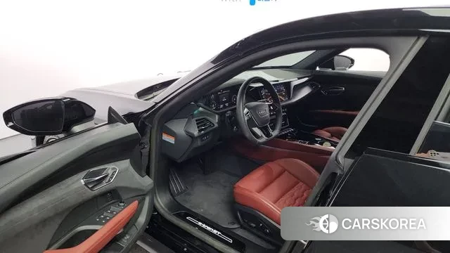 Audi e-Tron GT 2023 Черный из Кореи, фото 2