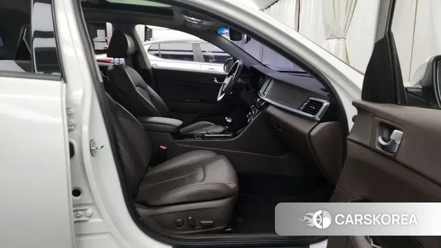 Kia The New K5 2nd generation 2018 Белый из Кореи, фото 2