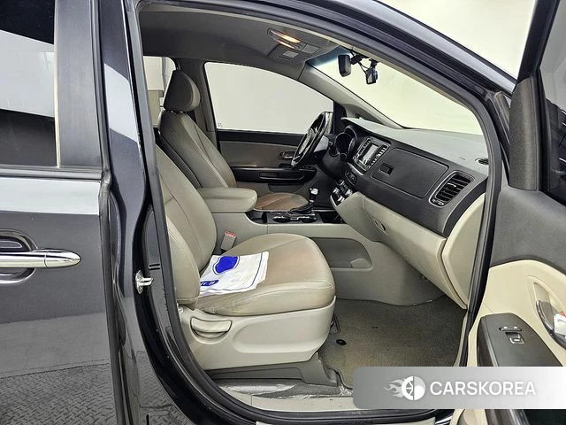 Kia The New Carnival 2019 Серый из Кореи, фото 2