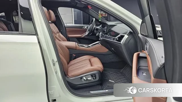 BMW X6 (G06) 2024 Белый из Кореи, фото 2