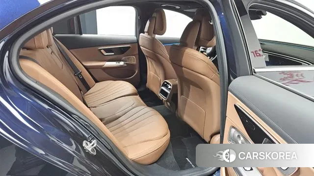 Mercedes-Benz E-Class W214 2025 Синий из Кореи, фото 2