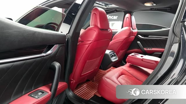 Maserati Ghibli 2019 Черный из Кореи, фото 2
