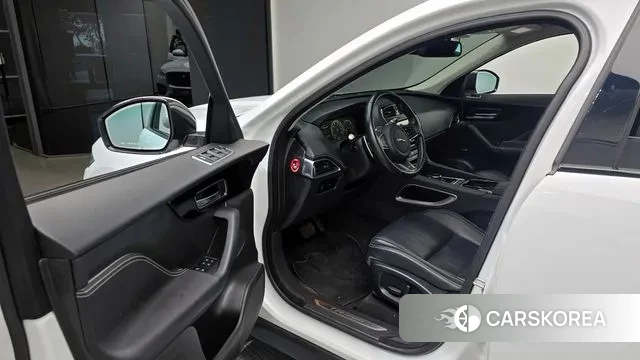 Jaguar F-PACE 2018 Белый из Кореи, фото 2