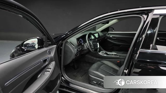 Hyundai Sonata (DN8) 2022 Черный из Кореи, фото 2