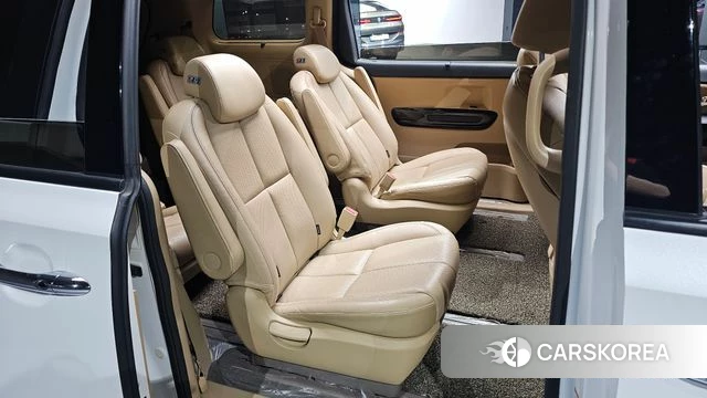 Kia The New Carnival 2018 Белый из Кореи, фото 2