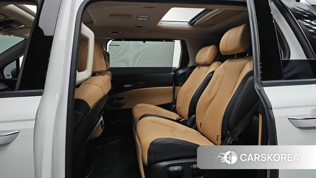 Kia Carnival 4th generation 2023 Белый из Кореи, фото 2