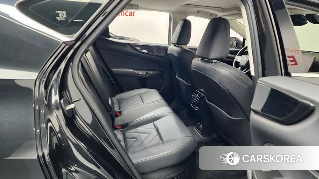 Lexus NX350h Second generation 2023 Черный из Кореи, фото 2