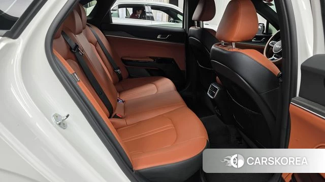 Kia The New K5 Hybrid 3rd generation 2024 Белый из Кореи, фото 2