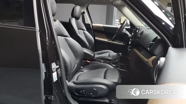 Mini Cooper D Countryman 2018 Черный из Кореи, фото 2