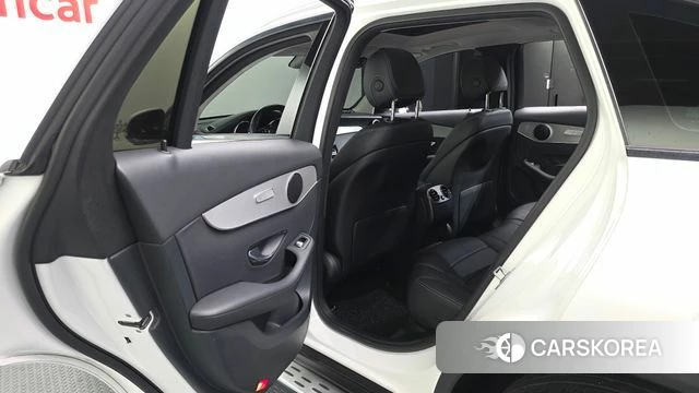 Mercedes-Benz GLC-Class X253 2019 Белый из Кореи, фото 2