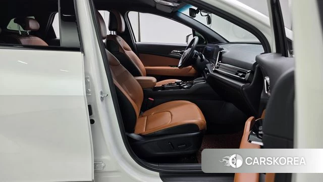 Kia Sportage 5th Generation 2021 Белый из Кореи, фото 2