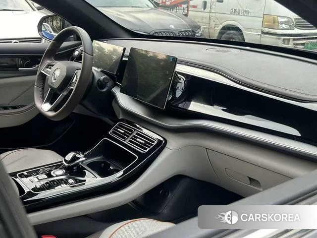 BYD Qin PLUS DM 2023 Темно-серый из Китая, фото 2