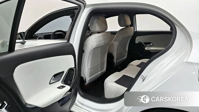 Mercedes-Benz A-Class W177 2020 Белый из Кореи, фото 2