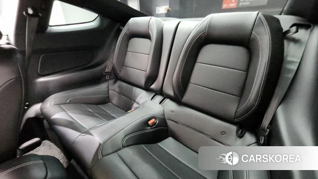 Ford Mustang 2021 Серый из Кореи, фото 2