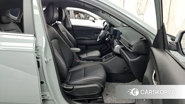 Hyundai Kona (SX2) 2025 Светло-зеленый из Кореи, фото 2