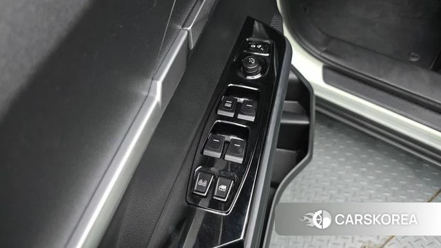 Ssangyong Torres 2022 Белый из Кореи, фото 2