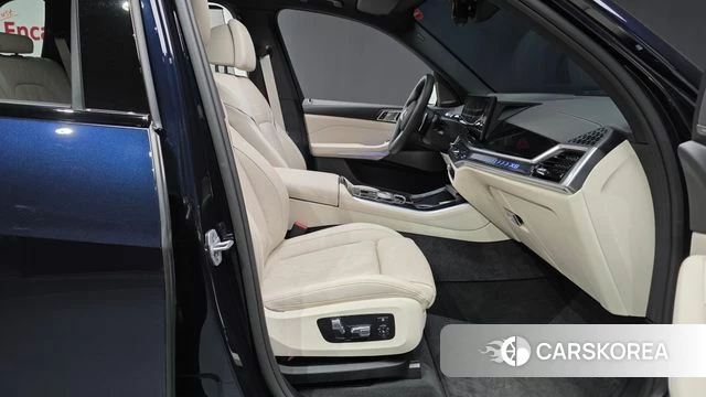 BMW X5 (G05) 2025 Черный из Кореи, фото 2