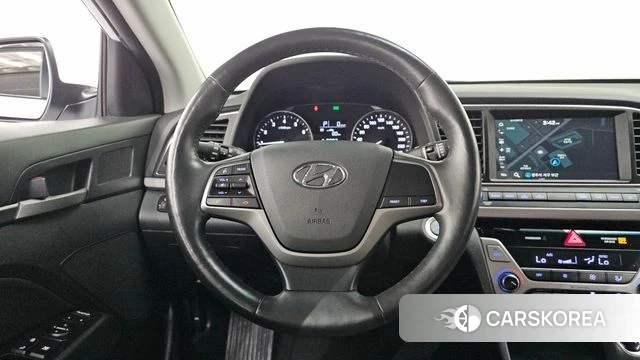 Hyundai Avante AD 2018 Белый из Кореи, фото 2