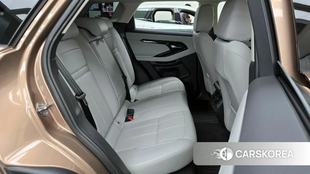 Land Rover Range Rover Evoque 2nd Generation 2025 Золотой из Кореи, фото 2