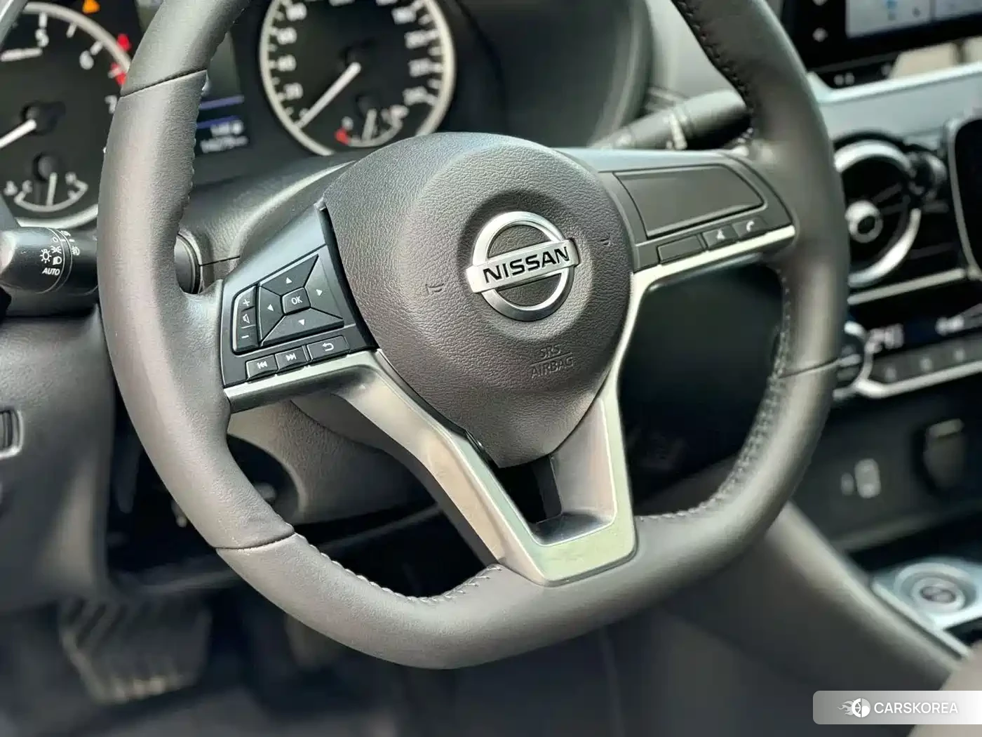 Nissan Sylphy 2023 Белый из Китая, фото 2