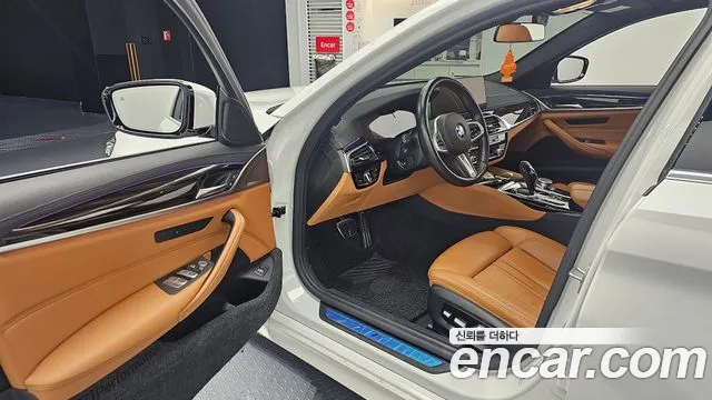 BMW 5 Series (G30) 2021 Белый из Кореи, фото 2