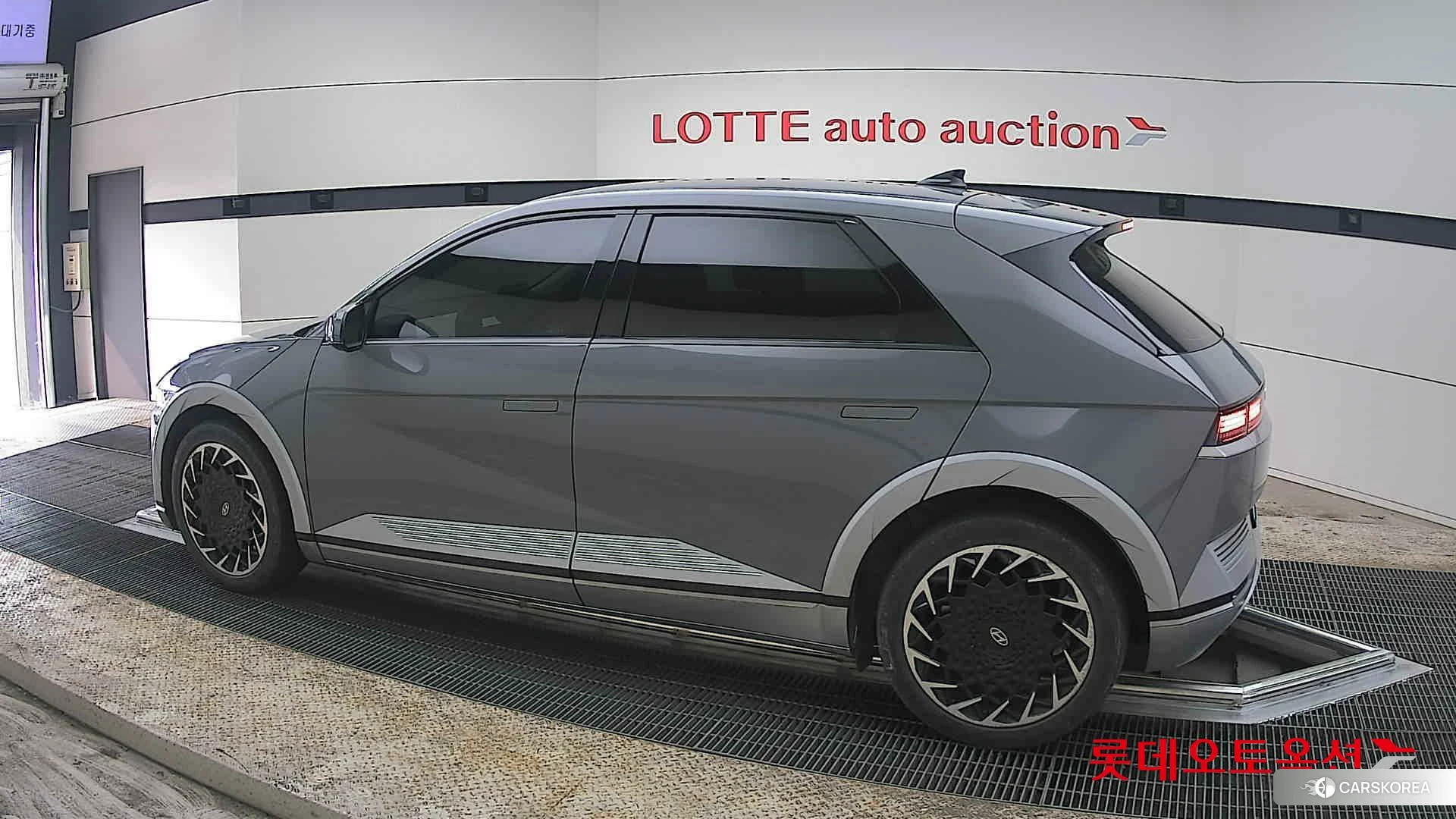 Hyundai IONIQ 5 2022 Galactic Grey Metallic из Кореи, фото 2